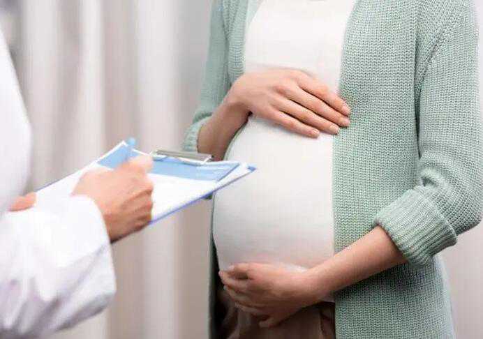 代孕的收费标准_哪里有可以做代孕的医院_高龄女性做美国试管婴儿孕前调理